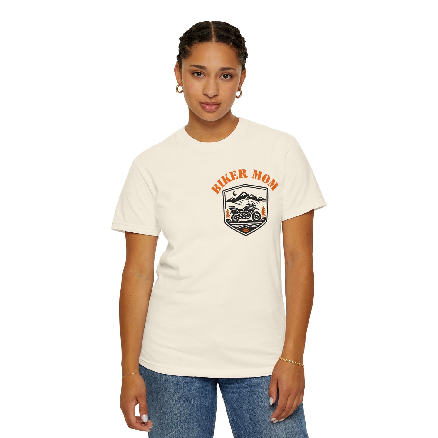 BIKER MOM Chest Badge Women’s Motorcycle T-Shirt | Natural & Orange