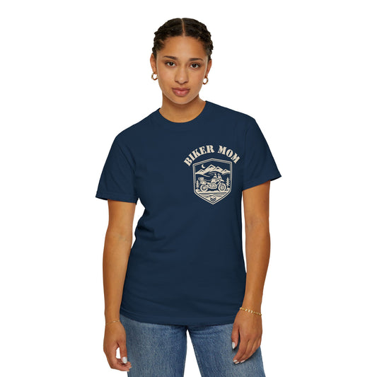 BIKER MOM Chest Badge Graphic Women’s Motorcycle T-Shirt | Navy & Cream