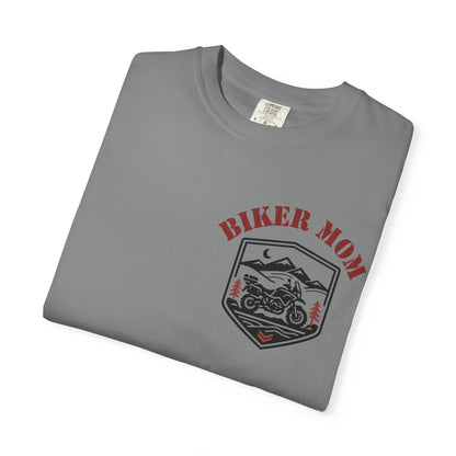 BIKER MOM Chest Badge Graphic Women’s Motorcycle T-Shirt | Gray & Red